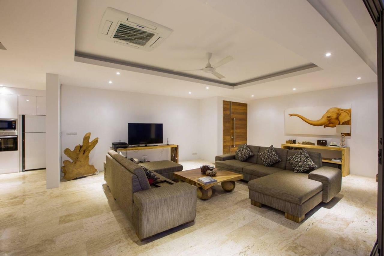 Luxury Seaview Villa -Double Infinity Pools-20 Persons Παραλία Σαγουένγκ Εξωτερικό φωτογραφία